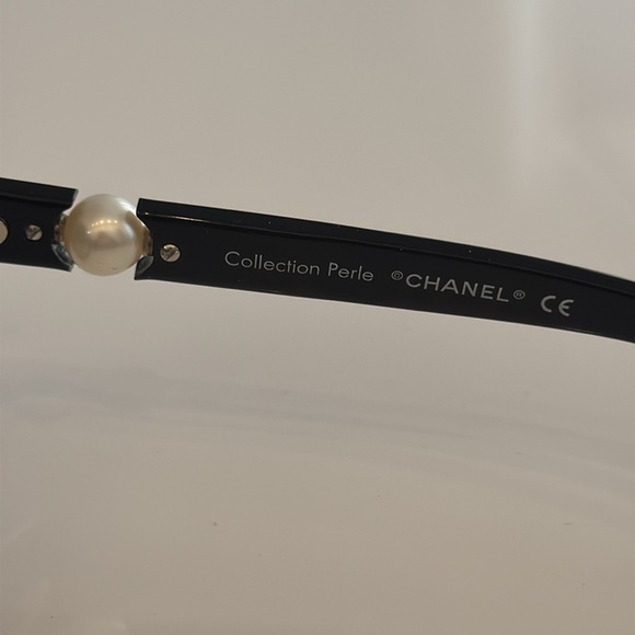 Chanel Pearl Collection Sunglasses 5132-H Black - Picture 8 of 9